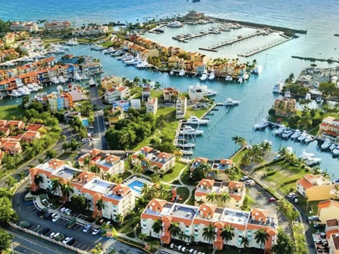Vista aérea de la marina de Palmas del Mar, Humacao